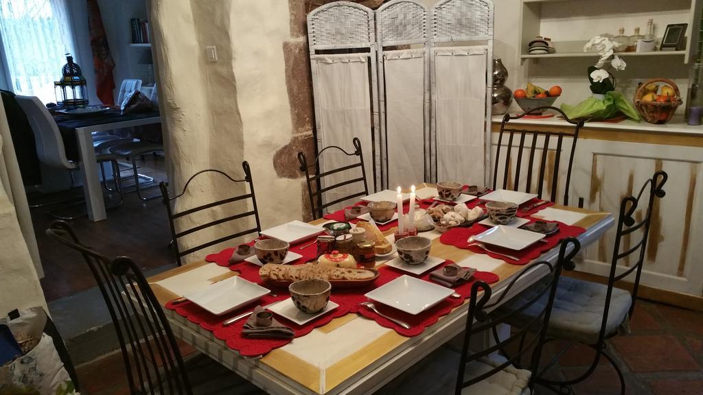 Bed and Breakfast Le Clos De La Source Le Bousquet-d'Orb Exterior foto